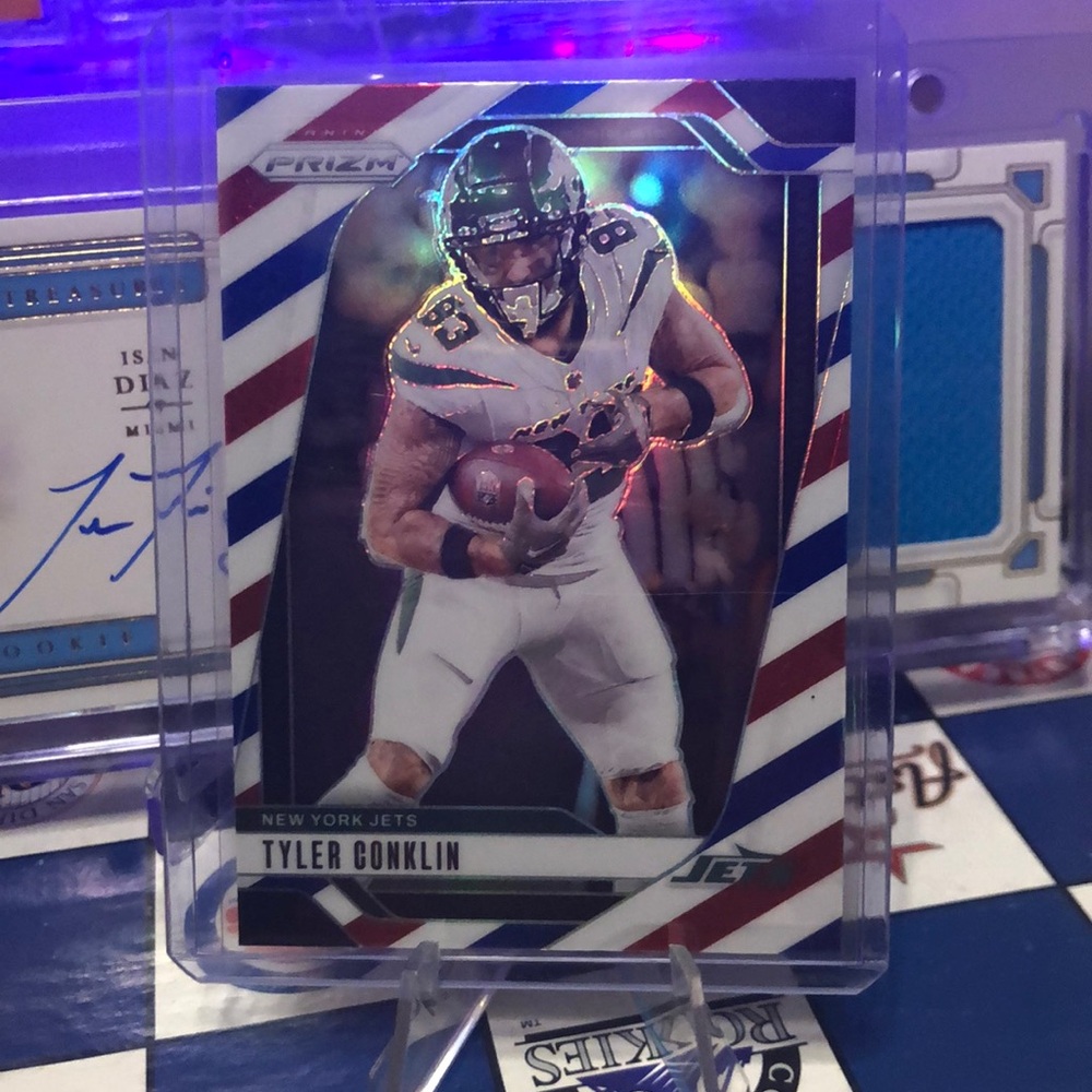Prizm Tyler Conklin Football Card